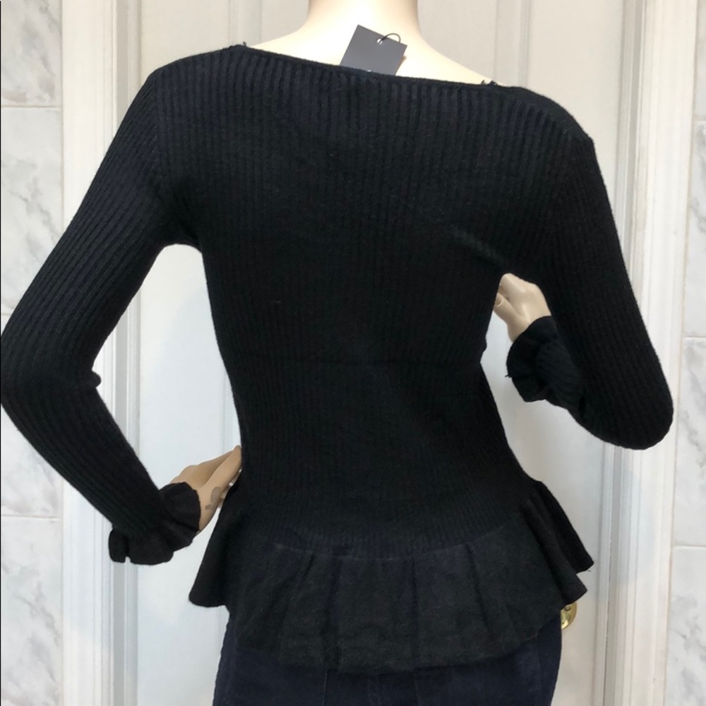 Long sleeve scoop neck ruffled sweater top. - Picture 6 of 9